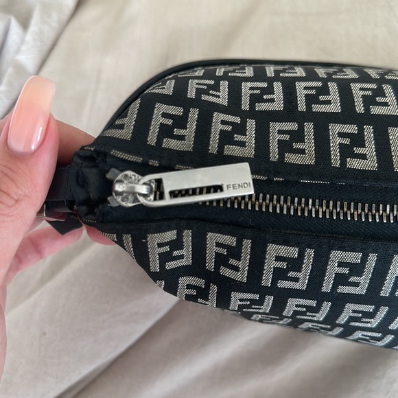 Fendi Baguette Bag black & cream - Picture 6 of 8